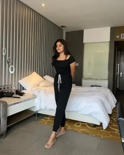 Call Girls Gandhinagar Cash On Delivery